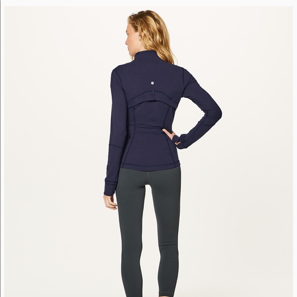 SOLD BNWT Lululemon Define Jacket in Navy - Picture 3 of 7